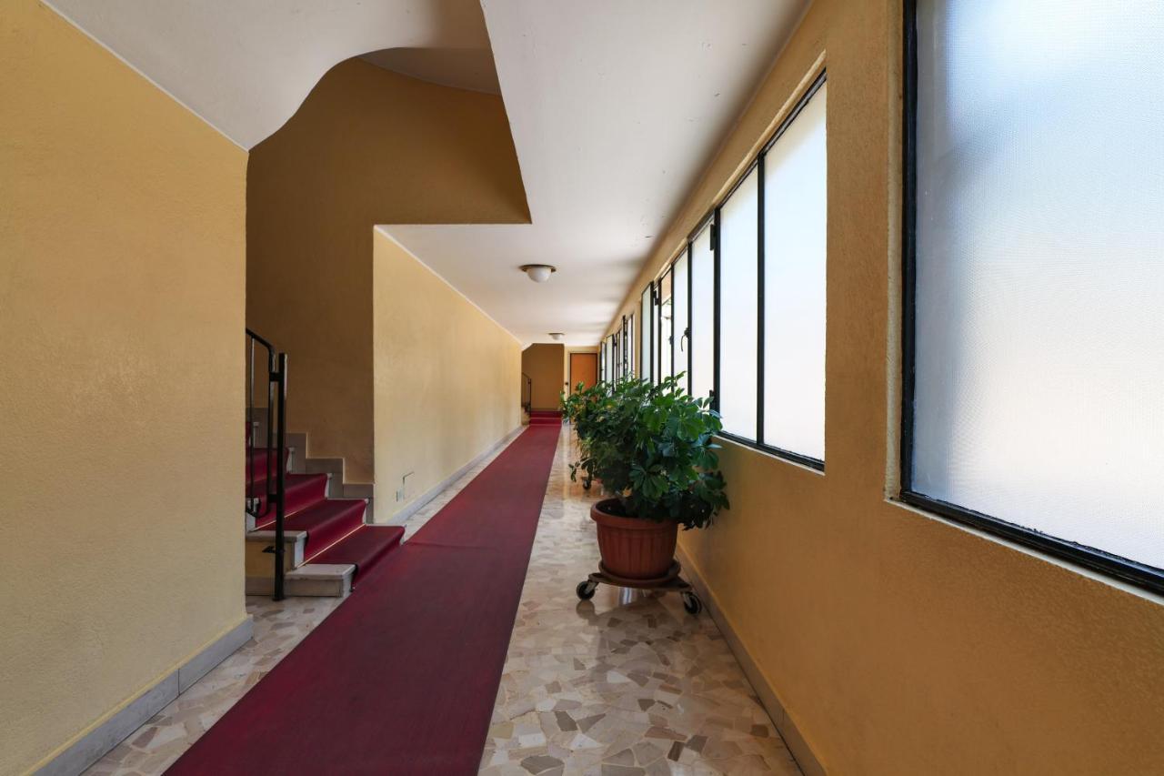 Primopiano - Biancospini Apartman Milánó Kültér fotó
